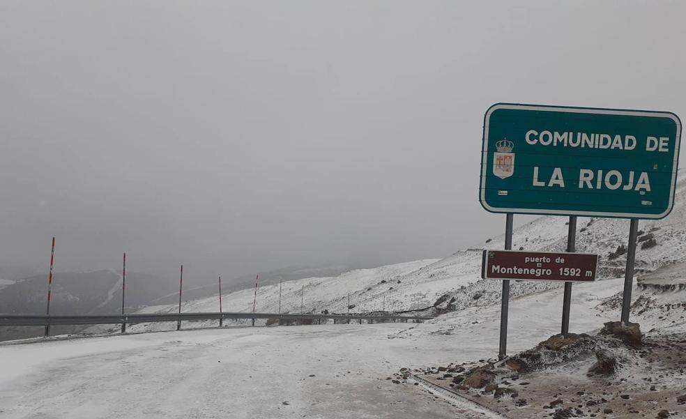 Las temperaturas mínimas caen entre 2 y 3 grados tras las primeras nieves en la sierra