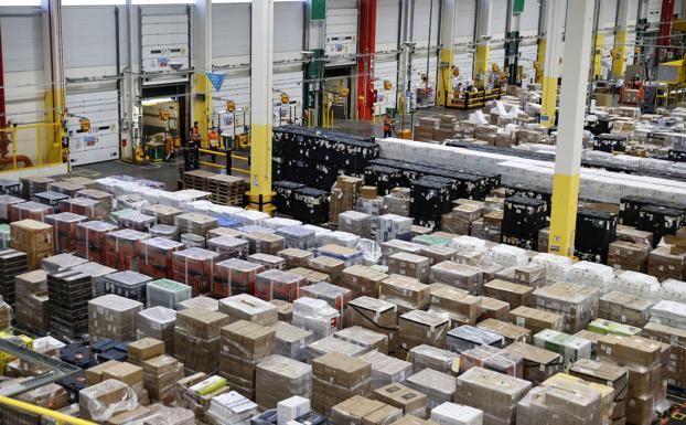 Amazon mantiene su plan de crecimiento en España y contratará a 2.000 personas este año