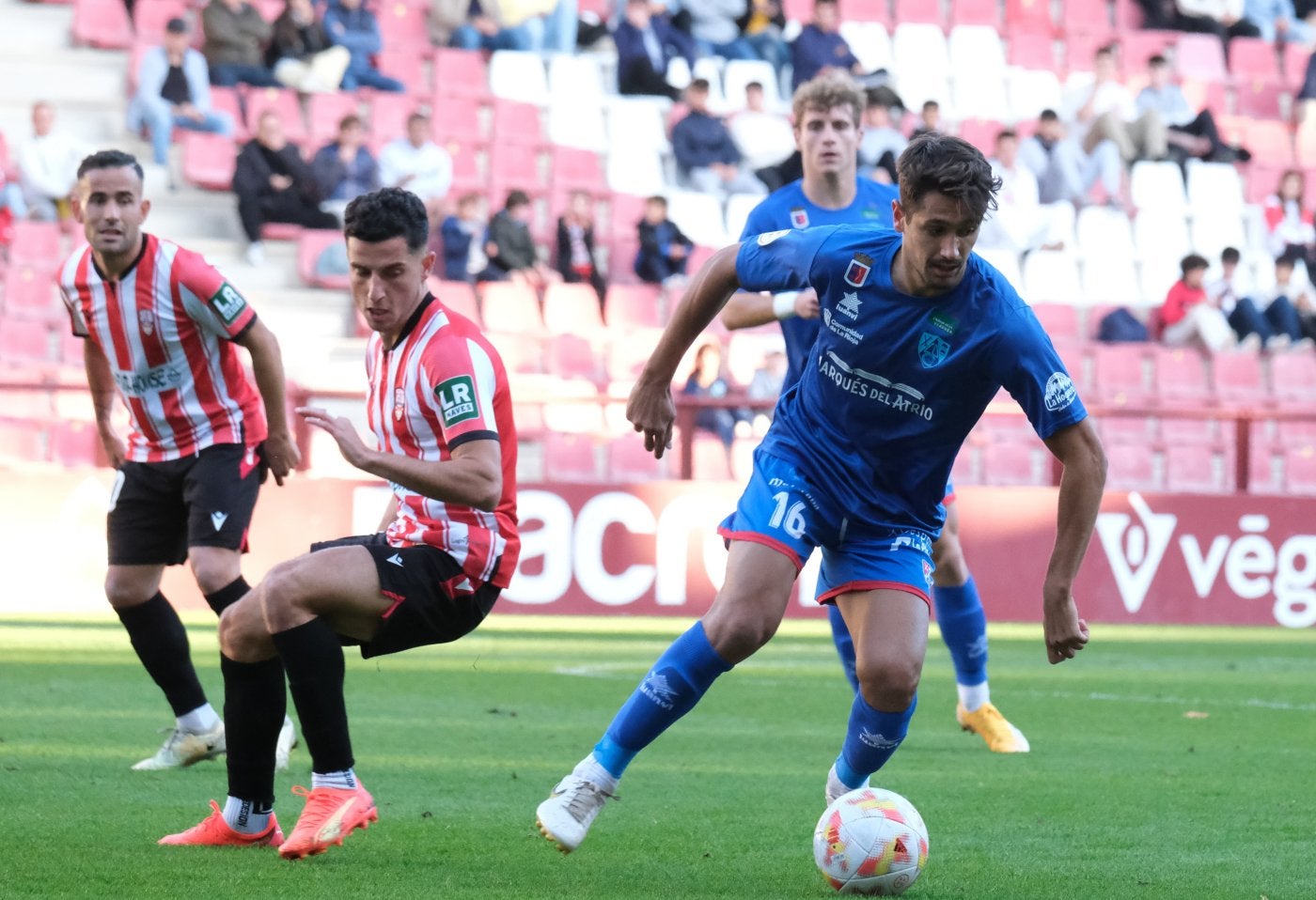 El Calahorra aguarda en Alcoy un partido duro y con juego directo