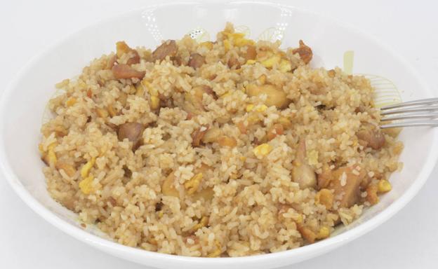 La receta de hoy de Javier Romero: Arroz frito con pollo y huevo