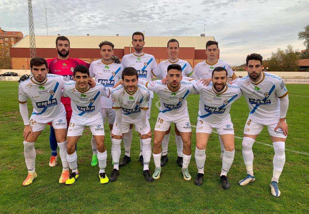 Dos goles de Leandro le dan al líder la victoria ante un Arnedo luchador