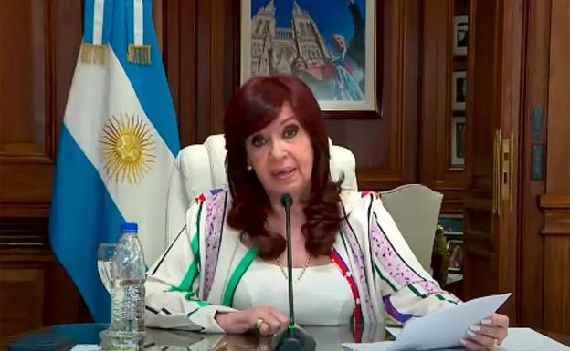 Kirchner tilda al tribunal que la juzga de «pelotón de fusilamiento»