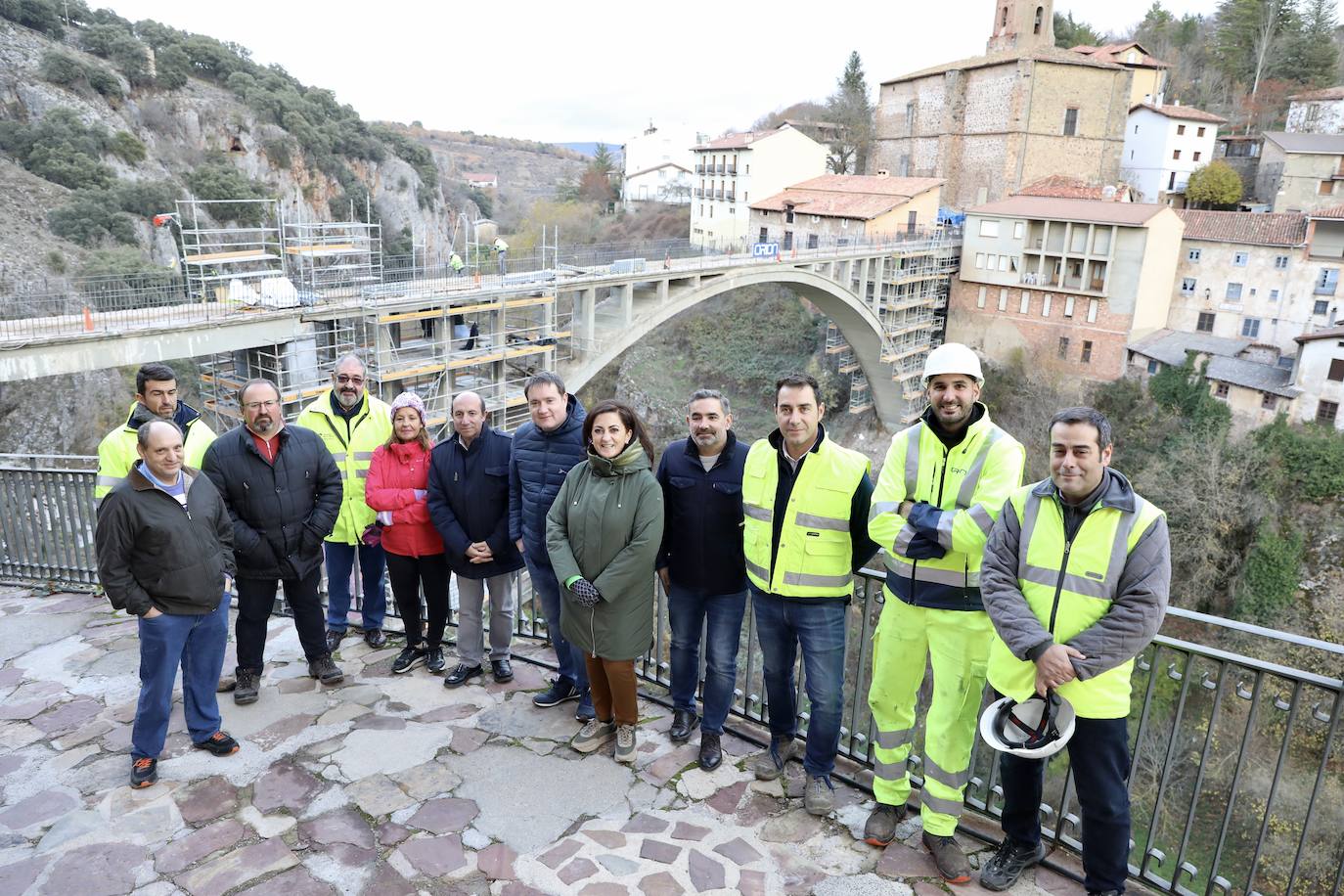 Las obras del viaducto de Ortigosa superan su ecuador