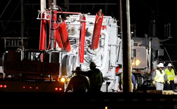 Un atentado contra centrales eléctricas provoca una crisis en Carolina del Norte