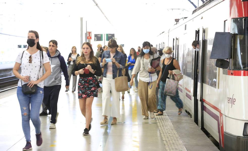 Renfe retira el abono y la fianza a los que reserven sin viajar tres veces