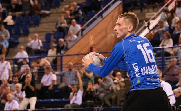 Markelau vuelve a romperse un dedo de la mano