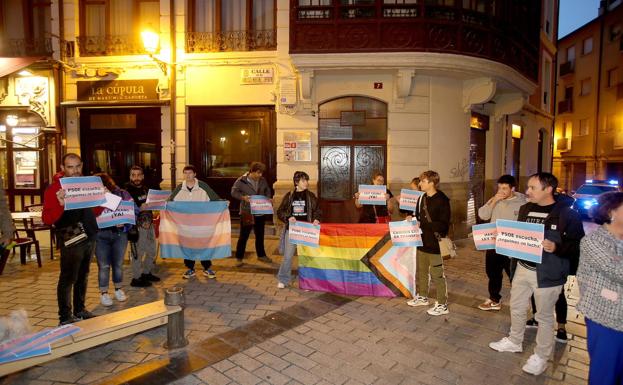 La Rioja se une en una manifestación para pedir la aprobación de la Ley Trans estatal