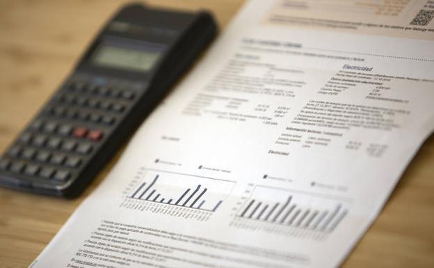 La nueva factura de la luz que llegará en 2023 y desvelará lo que consumen tus vecinos