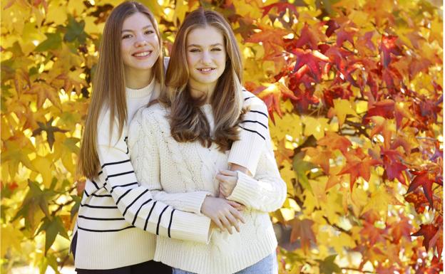 Leonor y Sofía, protagonistas de la felicitación navideña de los Reyes