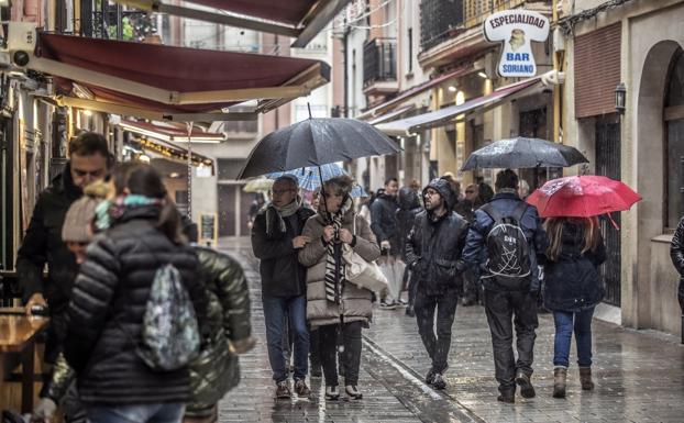 Decepción en el turismo por un puente que «ni de lejos ha llegado a lo esperado»