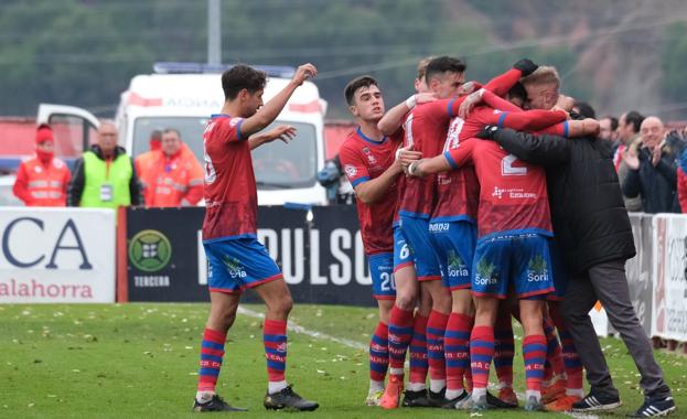 Israel Vicente pide a sus jugadores «entregarse, competir y ser valientes»