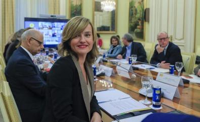 La ministra de Educación oficializa ante los consejeros el retraso de un año en la nueva EBAU