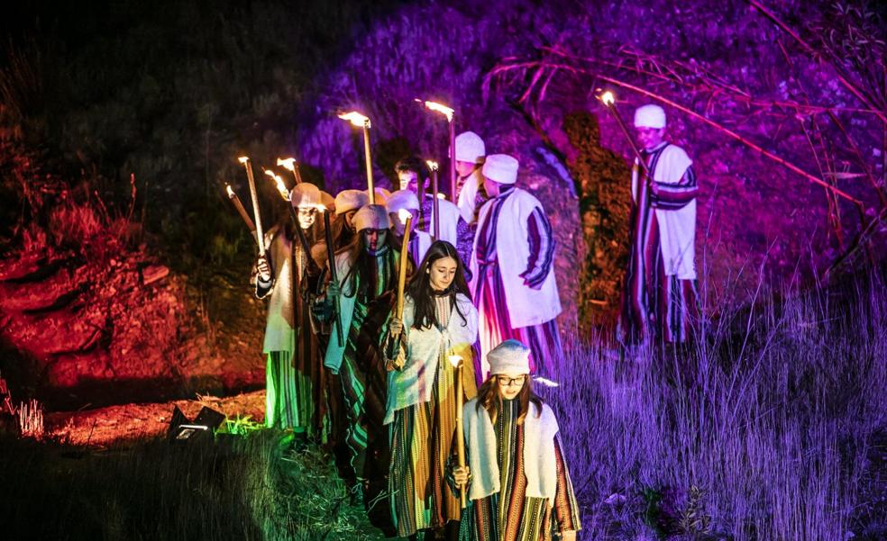 Alcanadre recupera su belén viviente