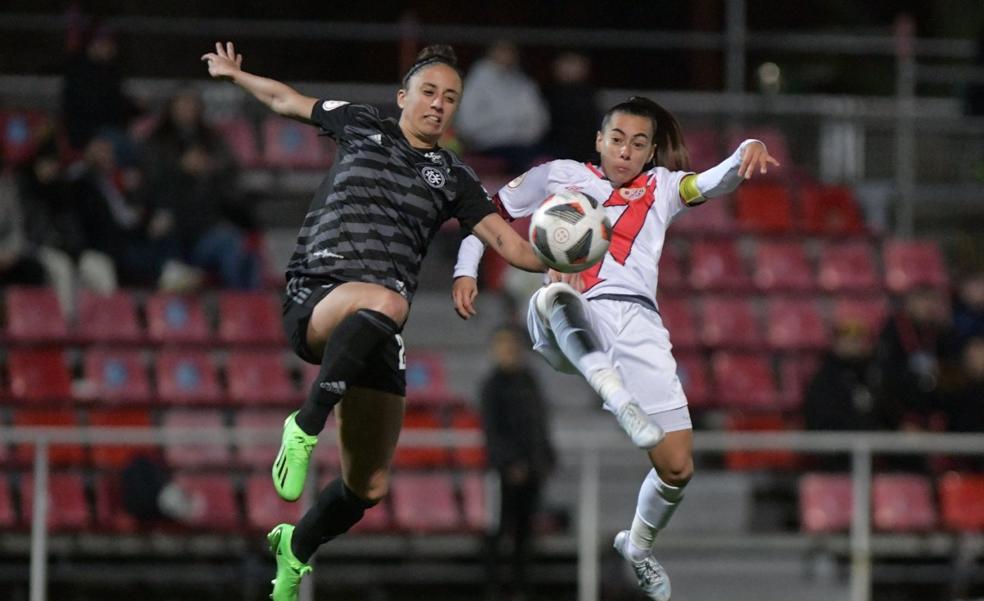 Olga García devuelve la sonrisa al DUX Logroño con su gol en Vallecas