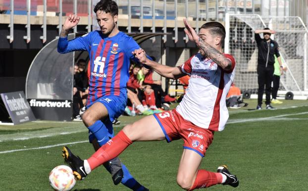 Debacle del Calahorra ante un Eldense poderoso que se sitúa líder