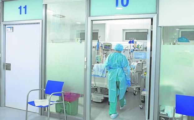 El año pasado fallecieron 252 riojanos por COVID, el 60,7% menos que en 2020