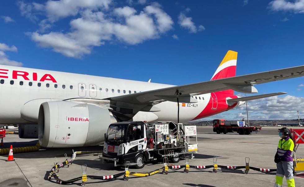 Iberia elabora una nueva propuesta que ofrecer a Bruselas para allanar la compra de Air Europa