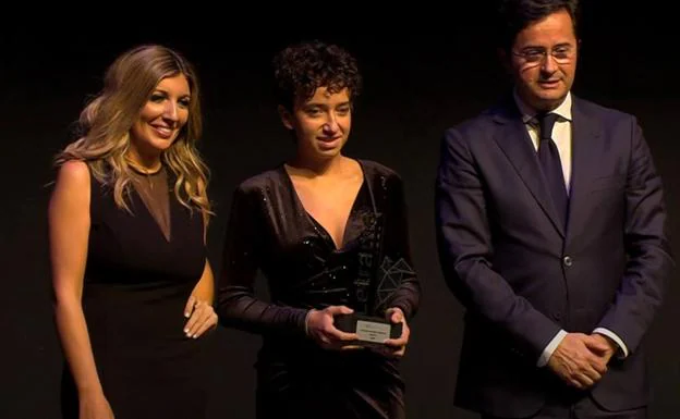 La escritora rinconera Silvia Beamonde, premiada en la II Gala Letrame celebrada en El Ejido