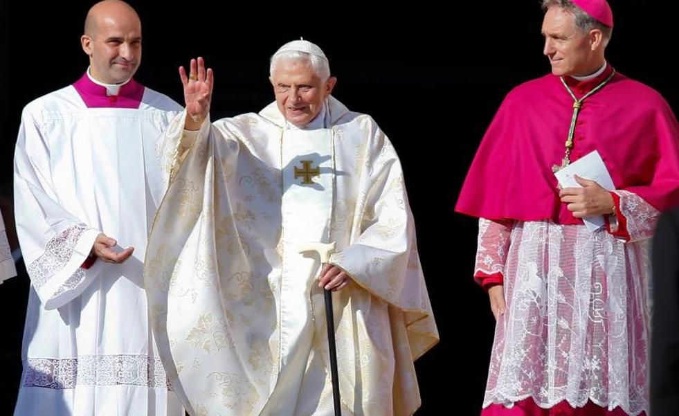 La Iglesia española, el Rey y Sánchez destacan el perfil intelectual y teológico del Papa