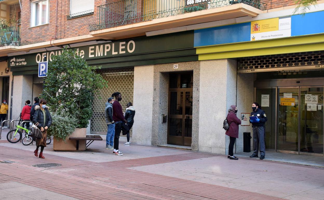 La Rioja cerró 2022 con 742 parados menos y 1.304 empleos más, pese a un mal diciembre