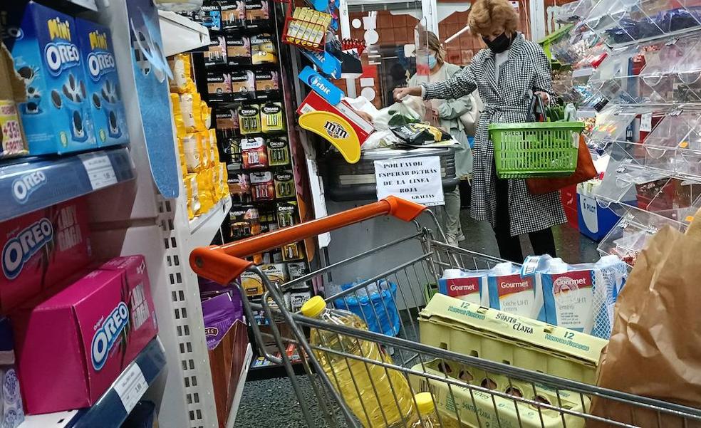 La inflación se modera en la eurozona e invita al BCE a relajar las subidas de tipos