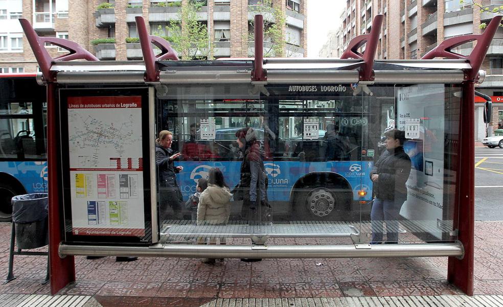 La rebaja del transporte público dispara su uso y ya suma más viajeros que en 2019