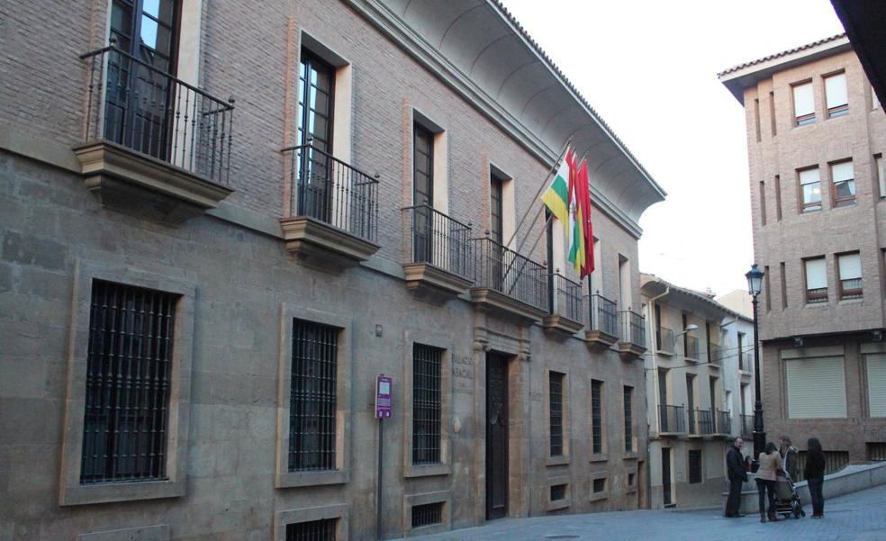 El Ayuntamiento de Alfaro inicia el proceso de estabilización de dieciséis plazas municipales