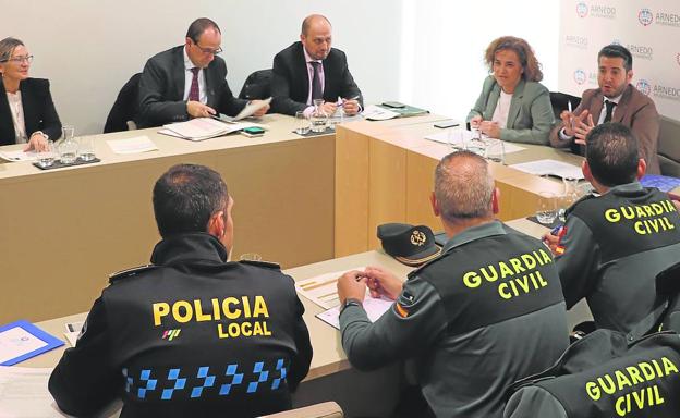 Las fuerzas de seguridad acechan al grupo que robó en 12 unifamiliares de Arnedo