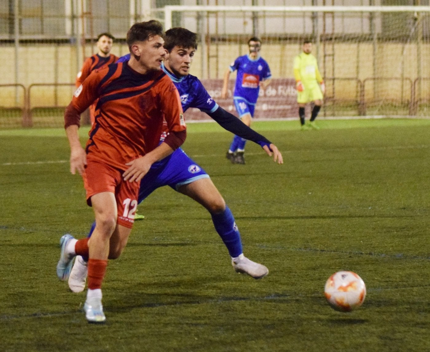 El Anguiano hunde más al Comillas