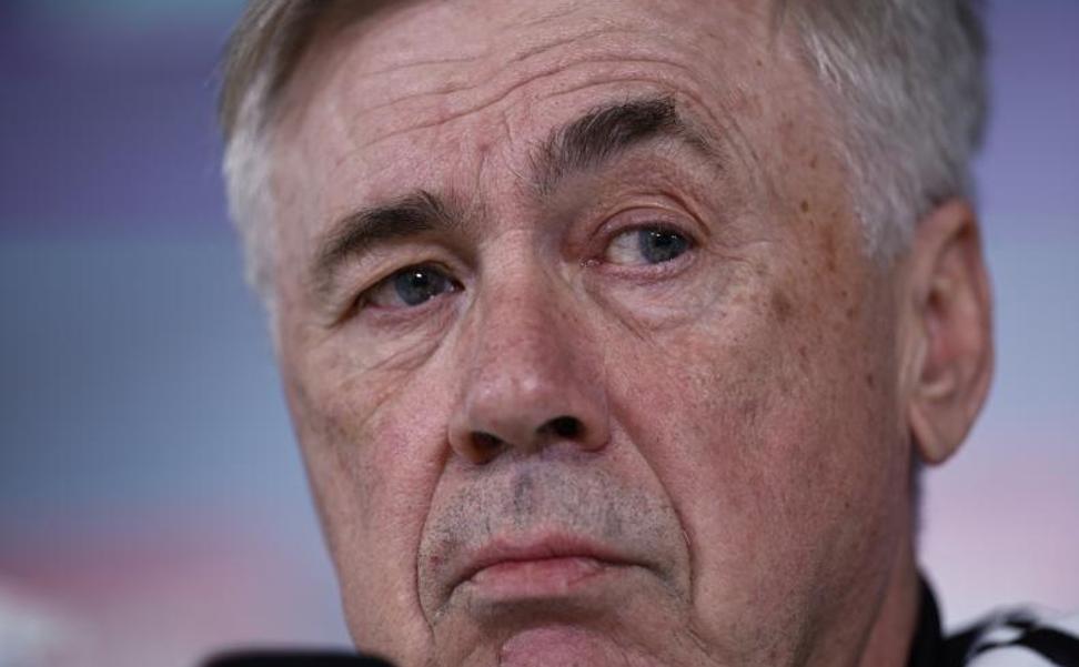 Ancelotti: «Antes de presionar, hay que controlar bien la espalda»