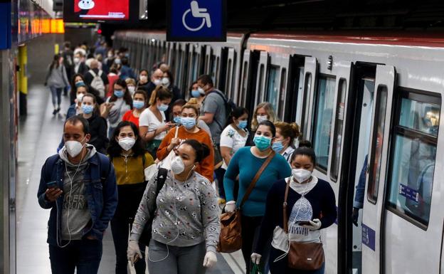 La mascarilla dejará de ser obligatoria en el transporte el 8 de febrero