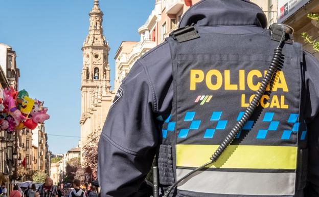 La Justicia da la razón al Ayuntamiento frente a la «huelga encubierta» de la Policía Local en verano
