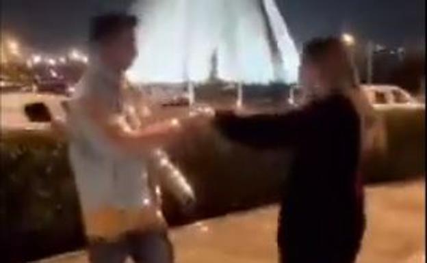 Irán condena a una pareja de blogueros a diez años y medio de cárcel por difundir un baile en favor de las protestas