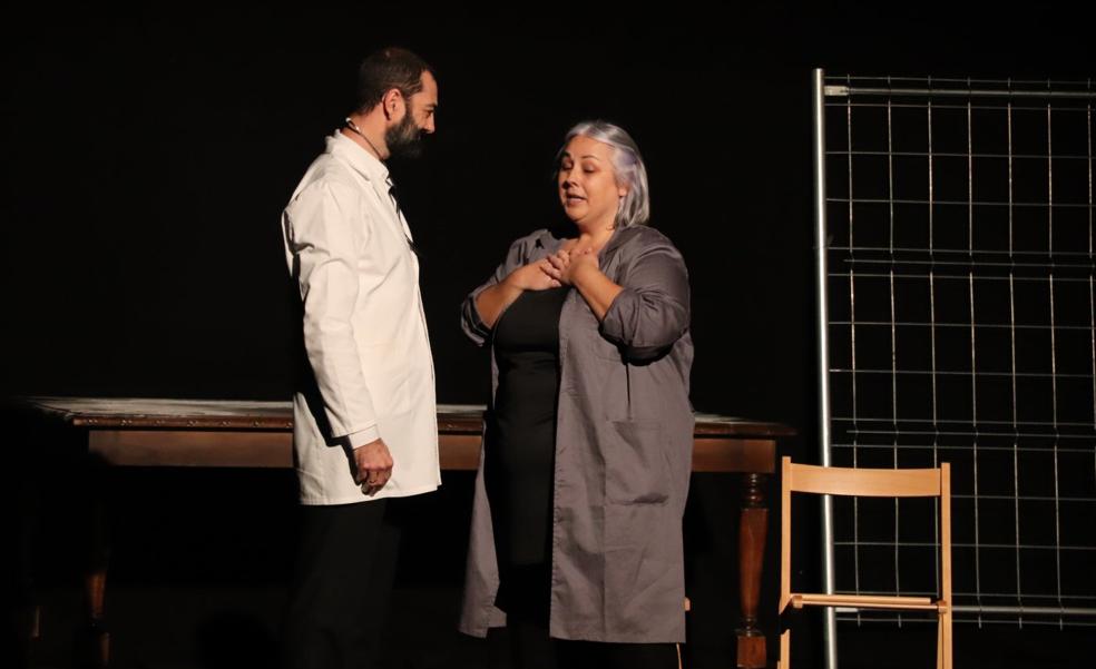 «El teatro me ha hecho abrirme y compartirme, mostrar lo que soy»