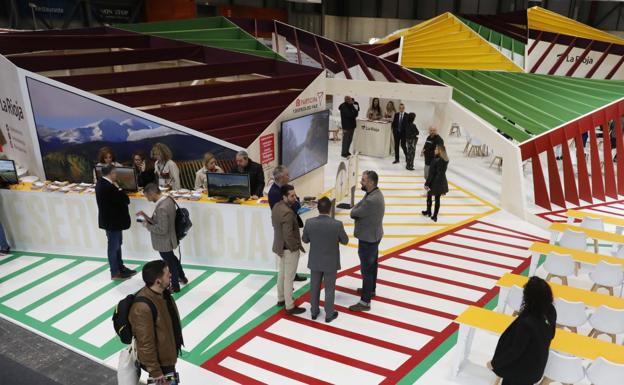 El reino de la hipérbole