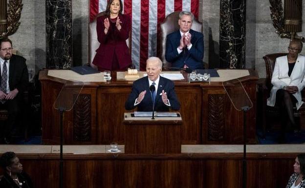 Biden piensa en la reelección y arremete contra los excesos de petroleras y farmacéuticas