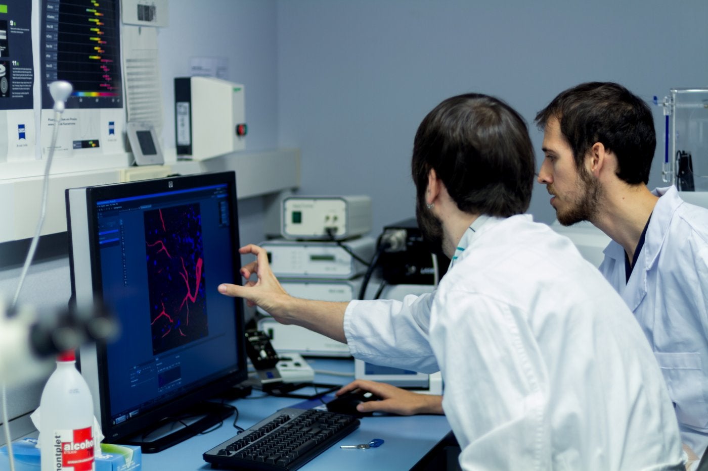 'La Caixa' lanza un programa de ayudas a la innovación en biomedicina y salud