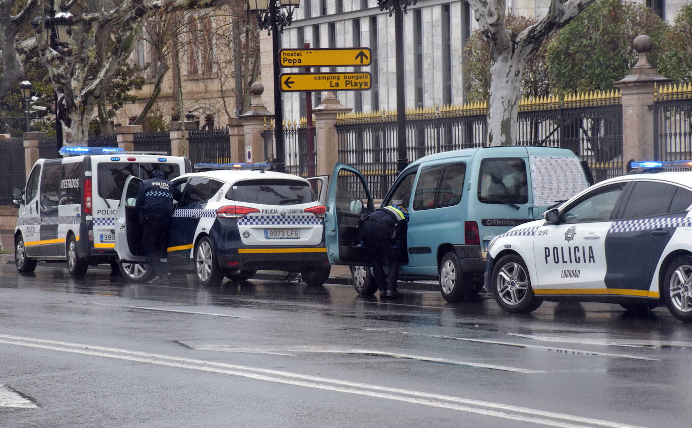 La Policía Local pone bajo su lupa los camiones y autobuses de Logroño