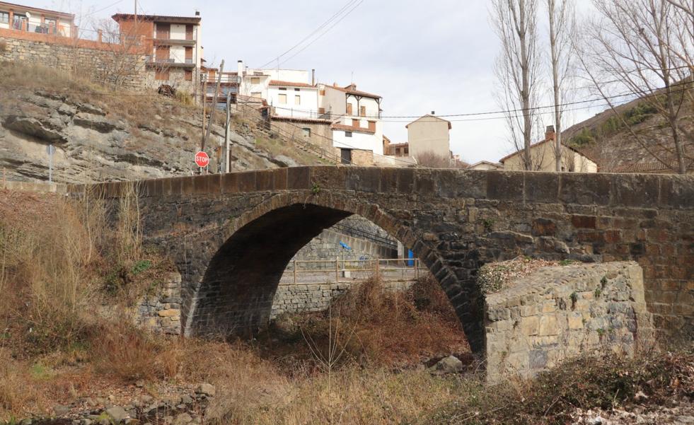 La Comunidad destina 440.904 euros a rehabilitar el puente medieval de Enciso