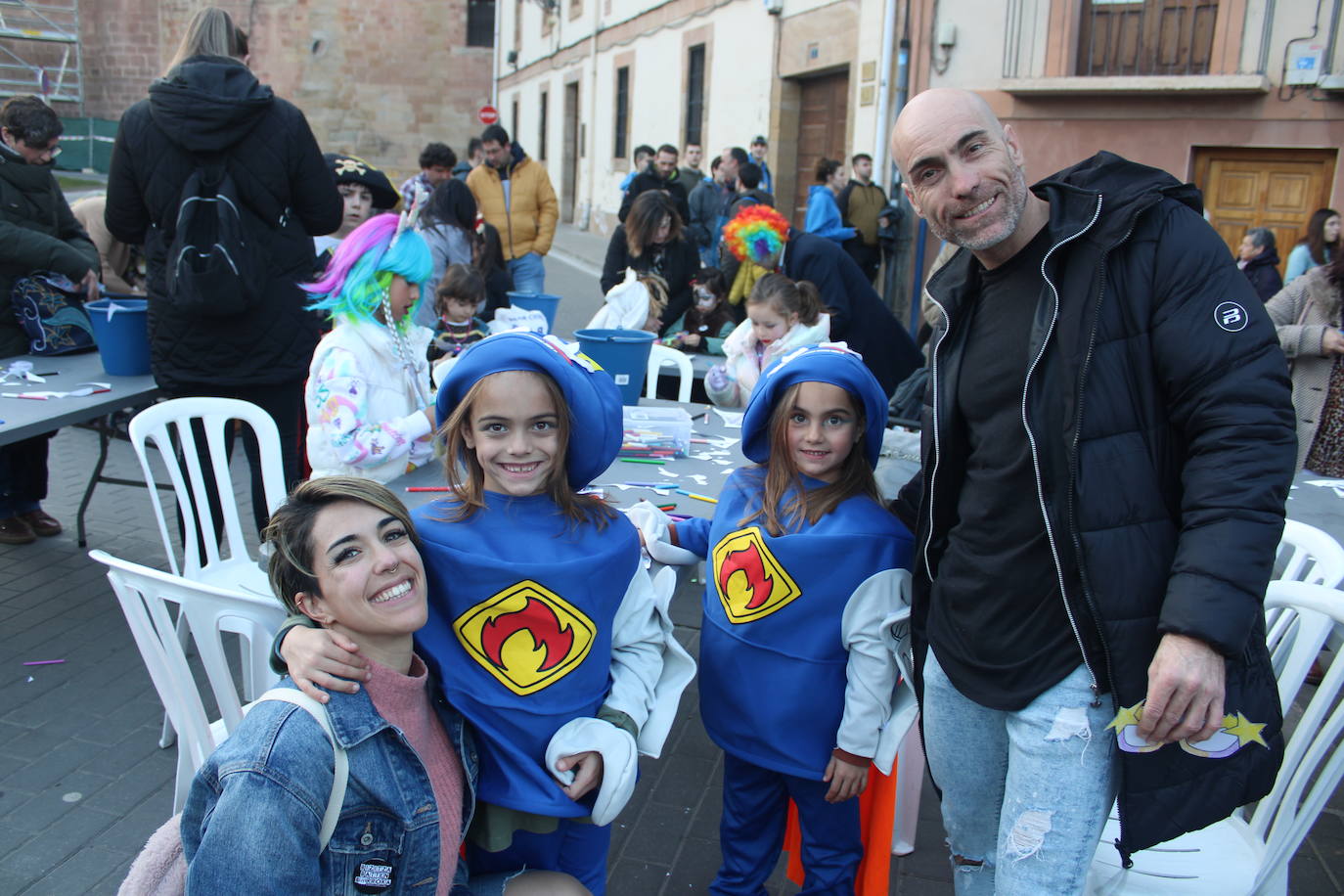 Mayores y pequeños disfrutan en Nájera del Carnaval