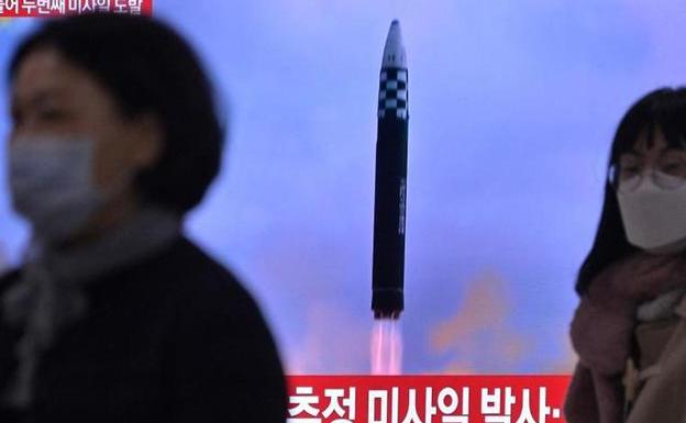 Corea del Norte dispara un misil balístico al mar de Japón