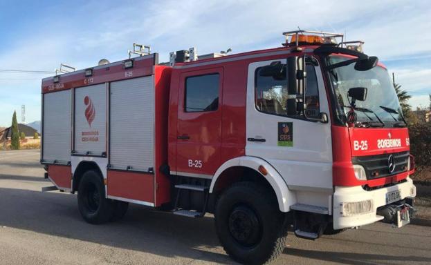 Arde de madrugada una lonja de aperos en Huércanos