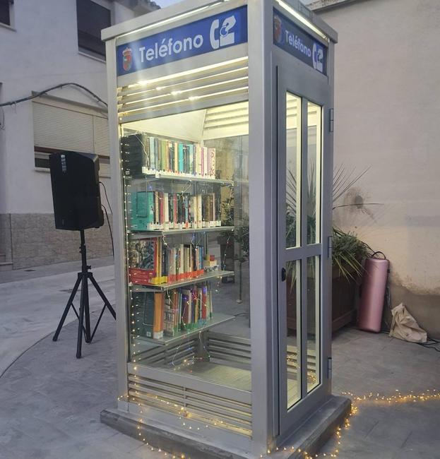 Premio nacional por la 'biblio cabina' de Pradejón