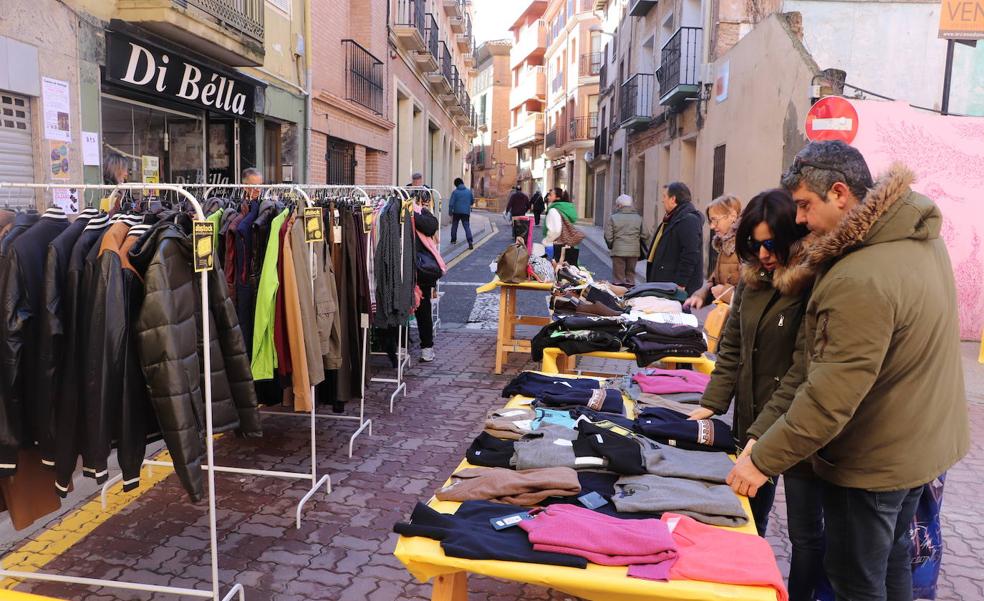 El Alfastock convierte las calles de Alfaro este fin de semana en un comercio al aire libre