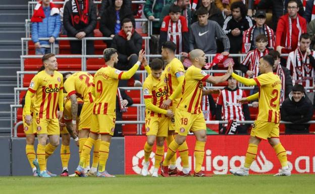 El Girona sorprende a un Athletic con la mira puesta en la Copa