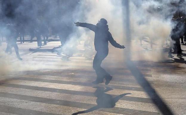 Decenas de miles de personas protestan en toda Grecia por el accidente ferroviario