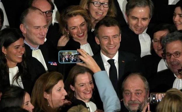 Macron quiere incluir el derecho al aborto en la Constitución francesa