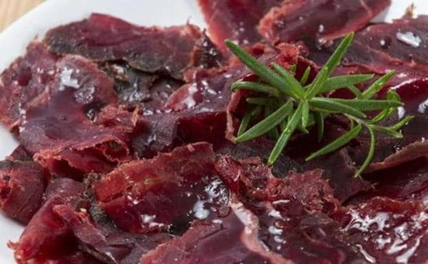 Lidl retira de sus cuatro tiendas de La Rioja lotes de cecina infectados por listeria
