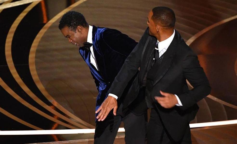 Chris Rock sigue sin disculpar a Will Smith un año después del bofetón en los Oscar