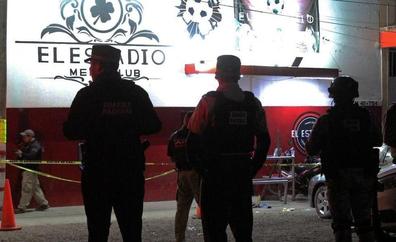 Un grupo armado mata a tiros a diez personas en un bar de México